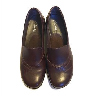 Clarks Leather Loafers Brown Size 7.5 …